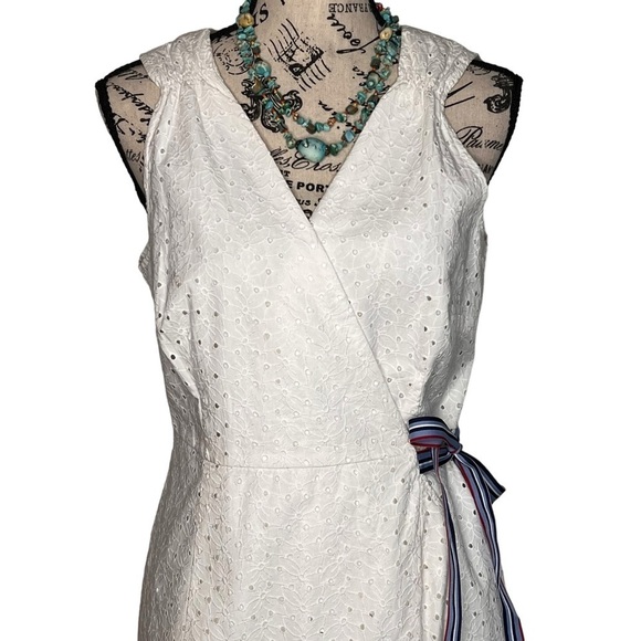 Tommy Hilfiger White Eyelet Lace Sleeveless V Neck Wrap Dress Pockets Size M NWT - Picture 7 of 16
